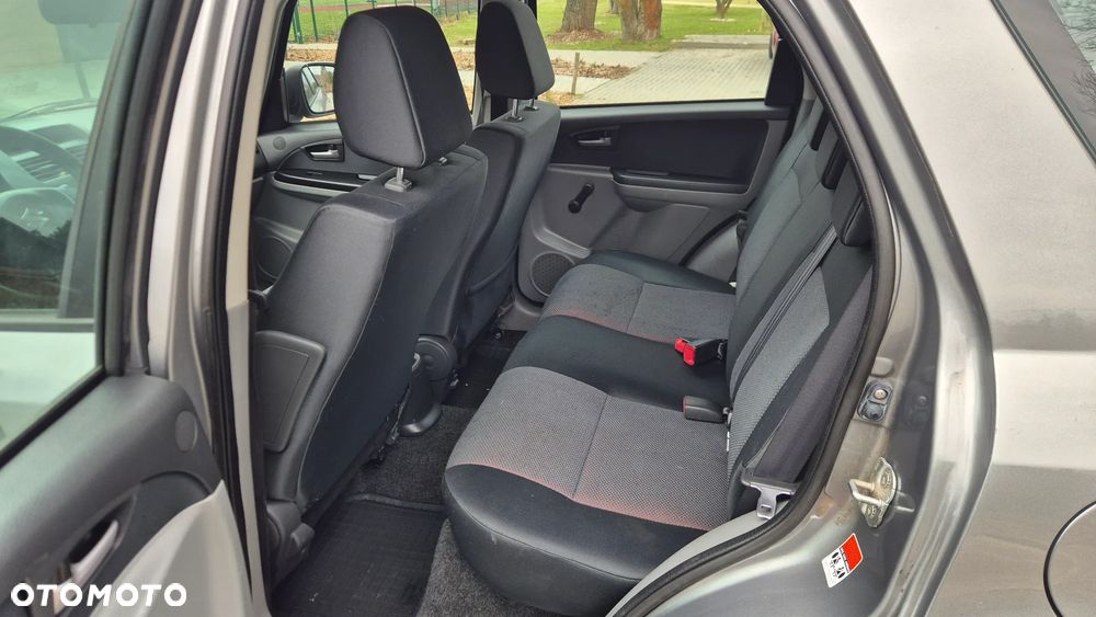 Suzuki SX4 - 8