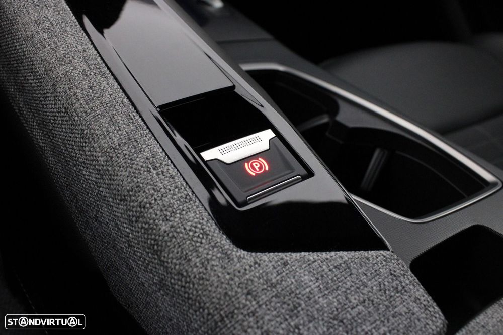 Peugeot E-3008 73 kWh Allure - 32