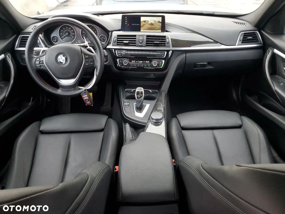BMW Seria 3 330i GPF Advantage - 7
