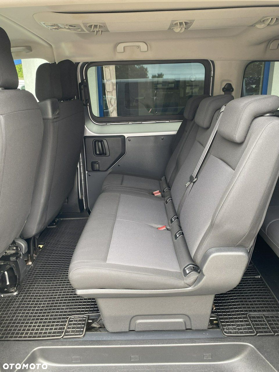 Opel Vivaro - 8