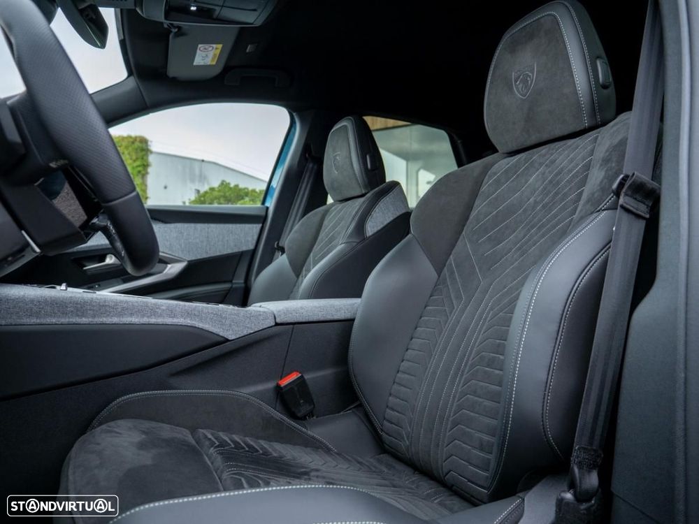 Peugeot E-3008 73 kWh GT - 27