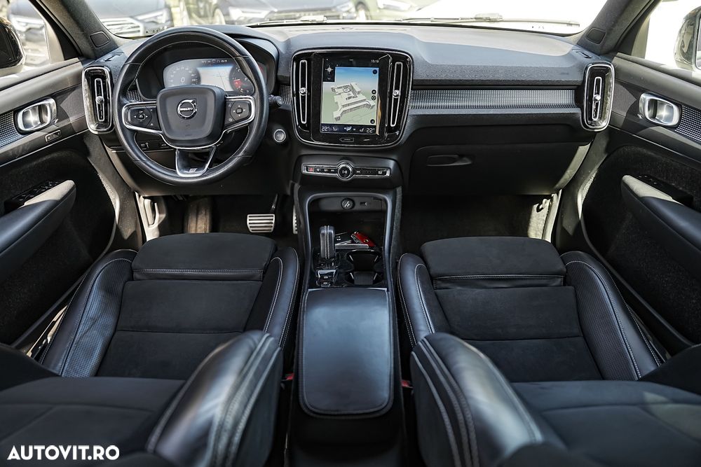 Volvo XC 40 D4 AWD Geartronic R-Design - 4