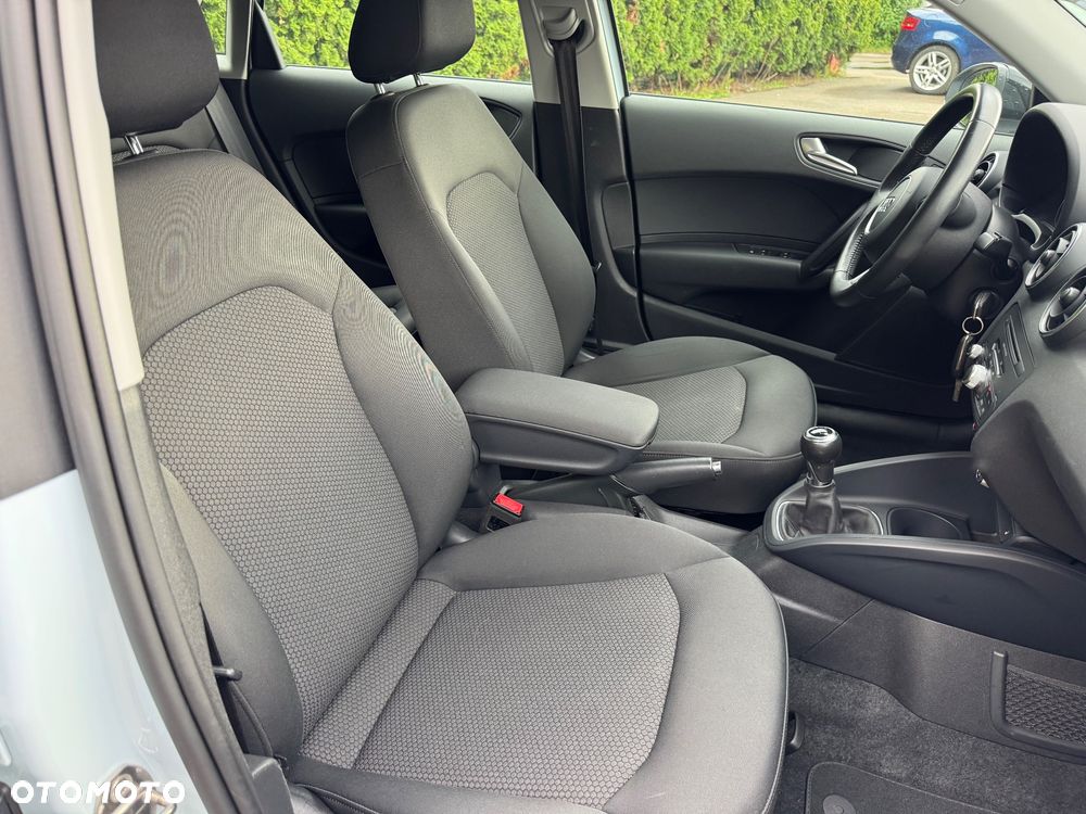 Audi A1 Sportback 1.6 TDI S line edition - 37