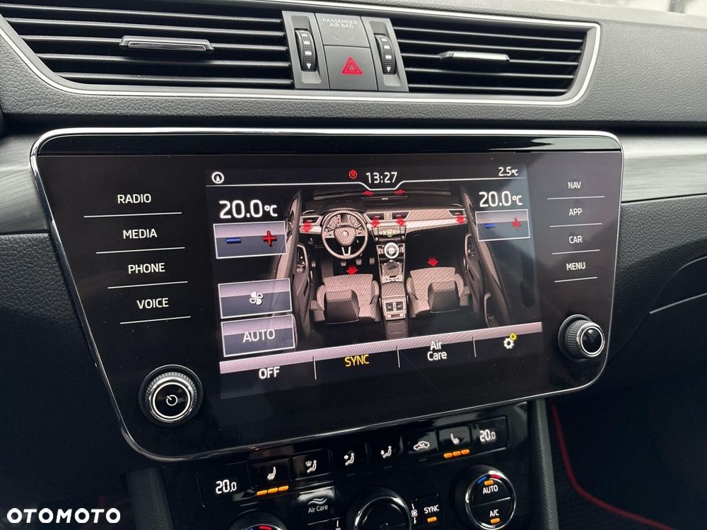 Skoda Superb 2.0 TDI SCR Style DSG - 29