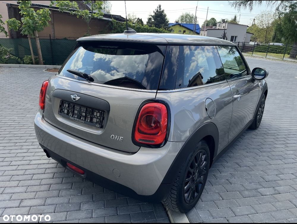 MINI ONE Blackyard - 4
