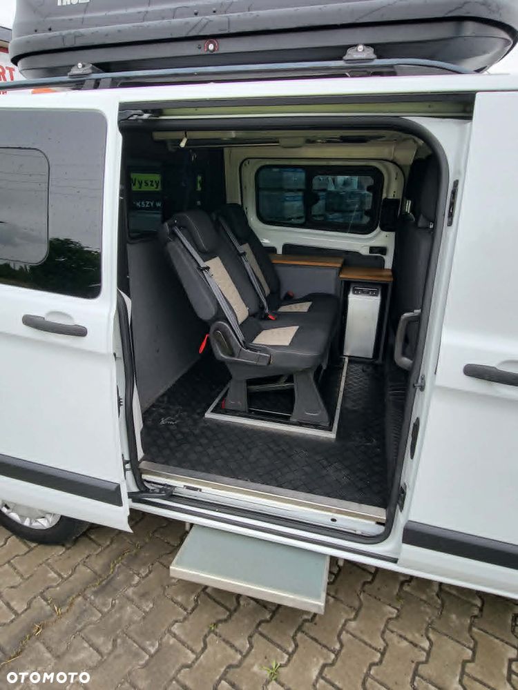 Ford Tourneo Custom - 10