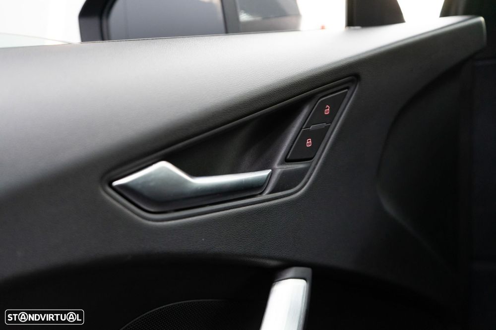 Audi TT Coupé 2.0 TDI S-line - 24