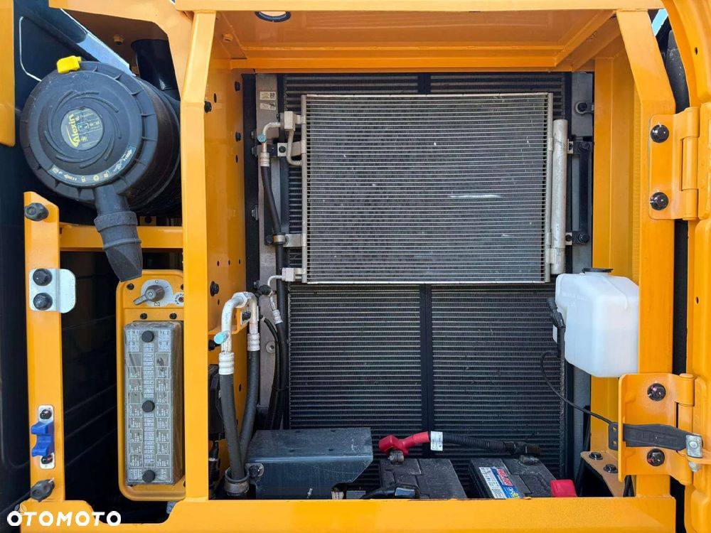 Hyundai HX 140 A L - 15