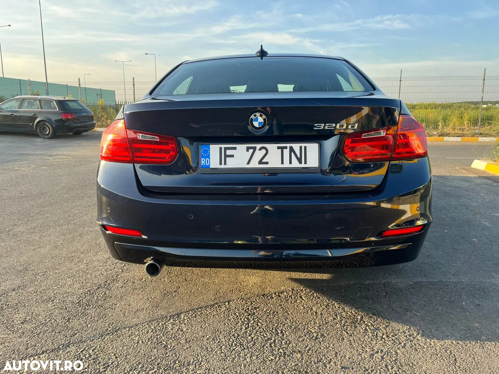 BMW Seria 3 320d EfficientDynamics Edition - 15