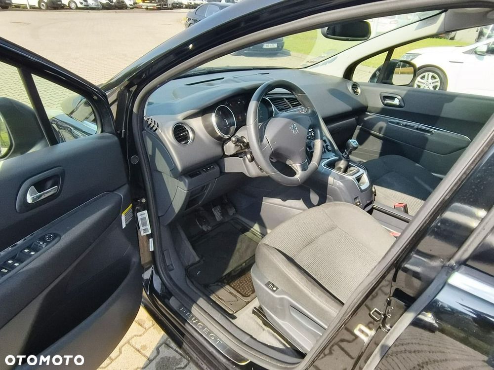 Peugeot 5008 - 9