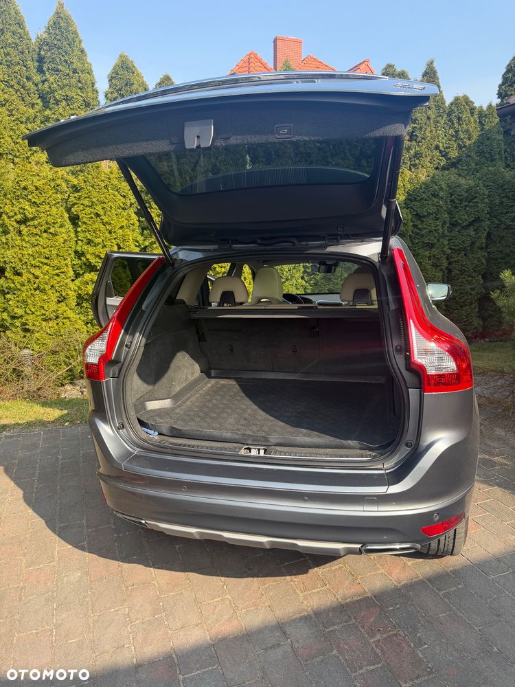 Volvo XC 60 D5 AWD Summum - 15