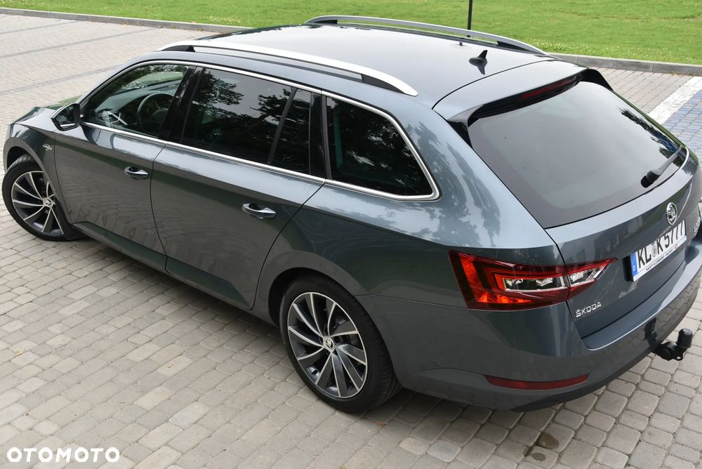Skoda Superb 2.0 TDI 4x4 DSG L&K - 33