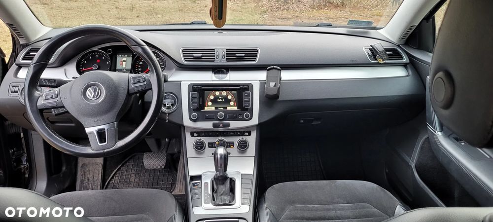 Volkswagen Passat 1.8 TSI Highline DSG - 16