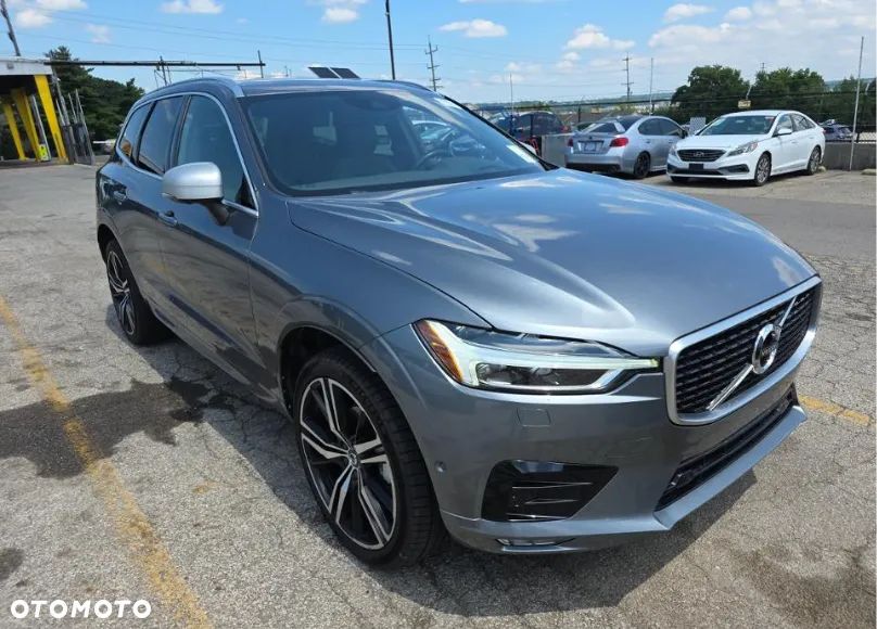 Volvo XC 60 T5 AWD R-Design - 3