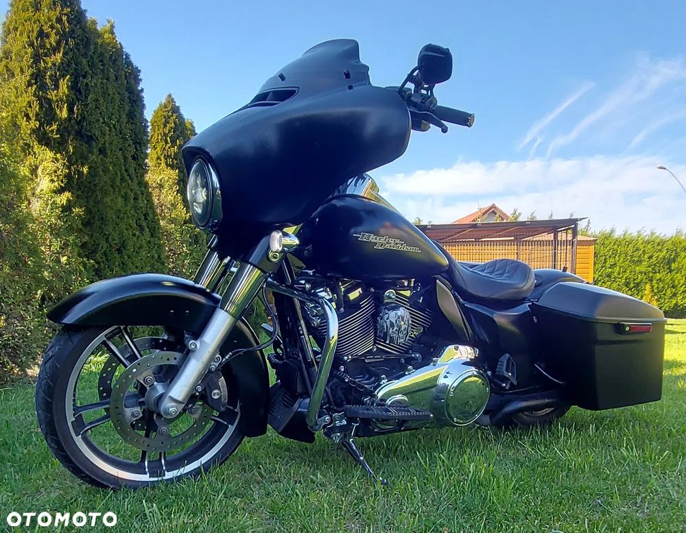 Harley-Davidson Touring Street Glide - 9