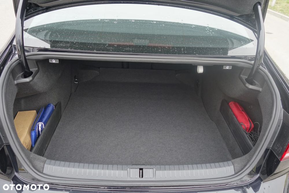 Volkswagen Passat 1.5 TSI EVO Elegance DSG - 12