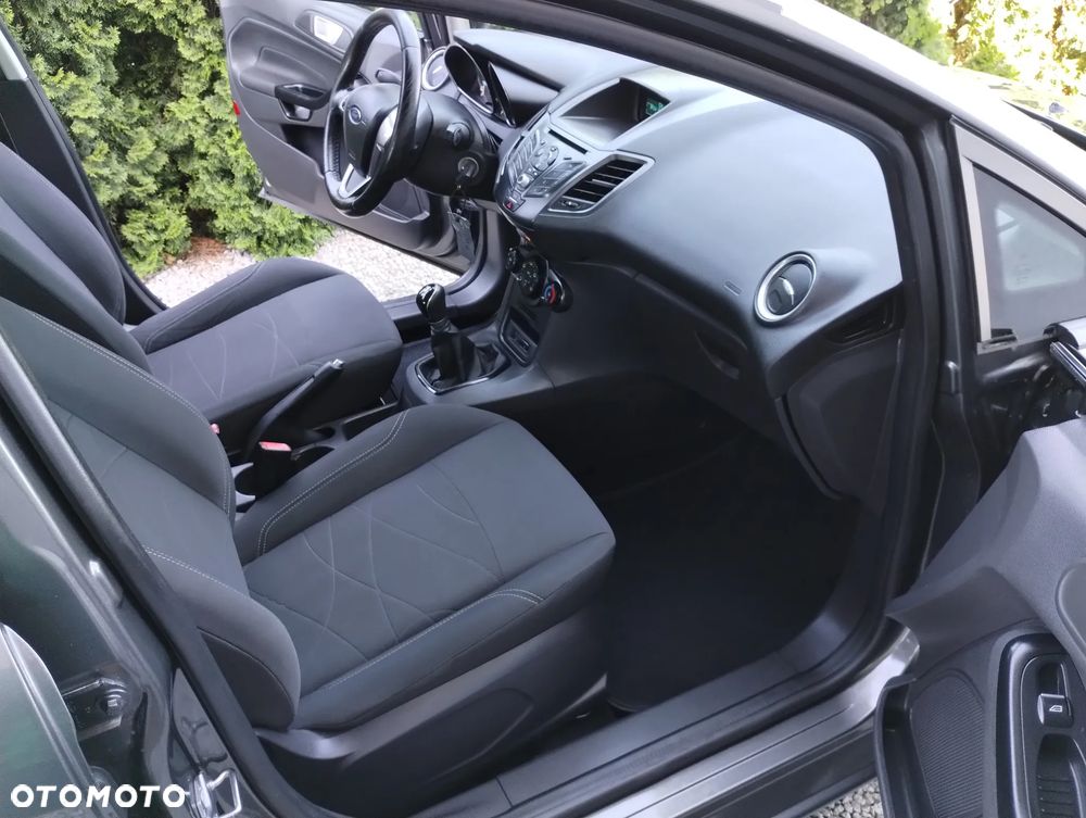 Ford Fiesta 1.25 Champions Edition - 12