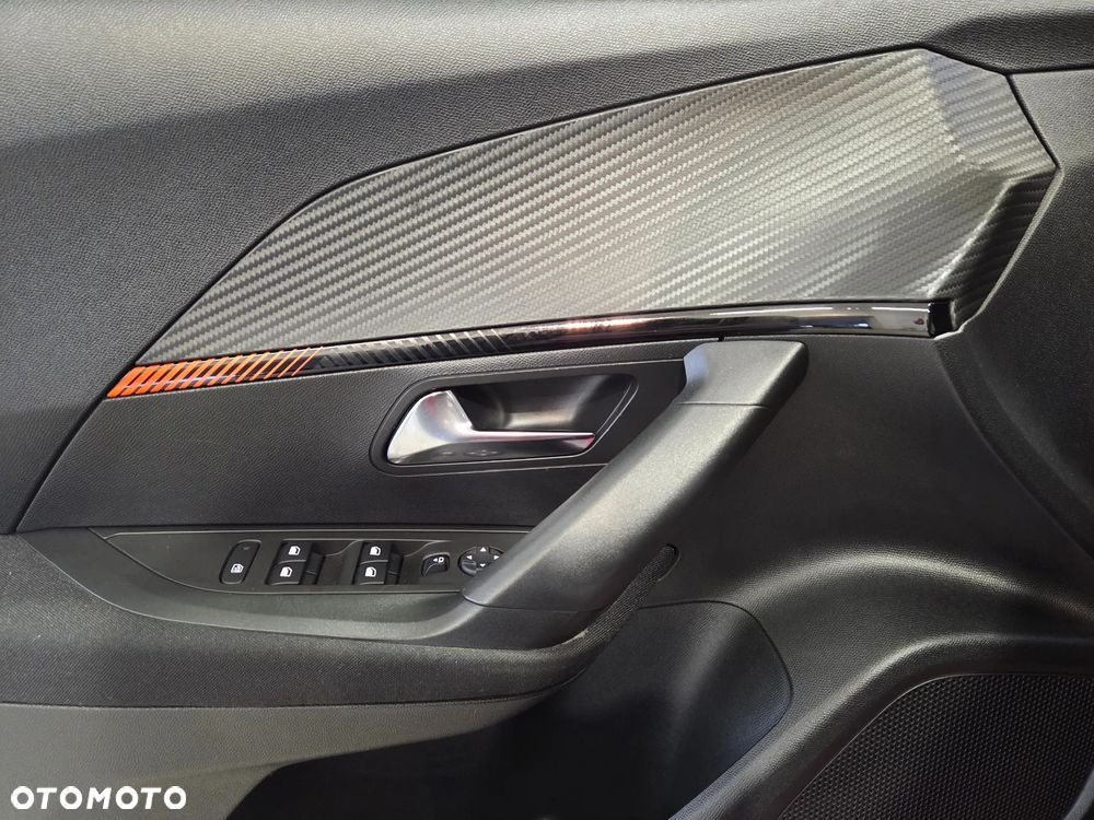 Peugeot 2008 1.2 PureTech Active S&S - 8