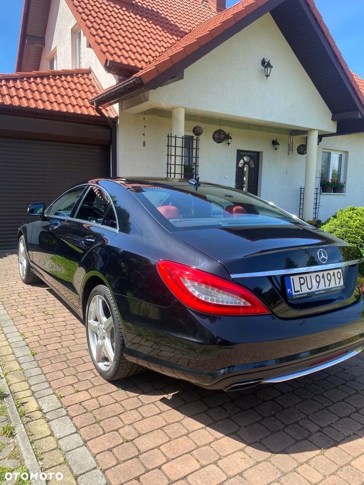 Mercedes-Benz CLS 500 4-Matic BlueEff - 2