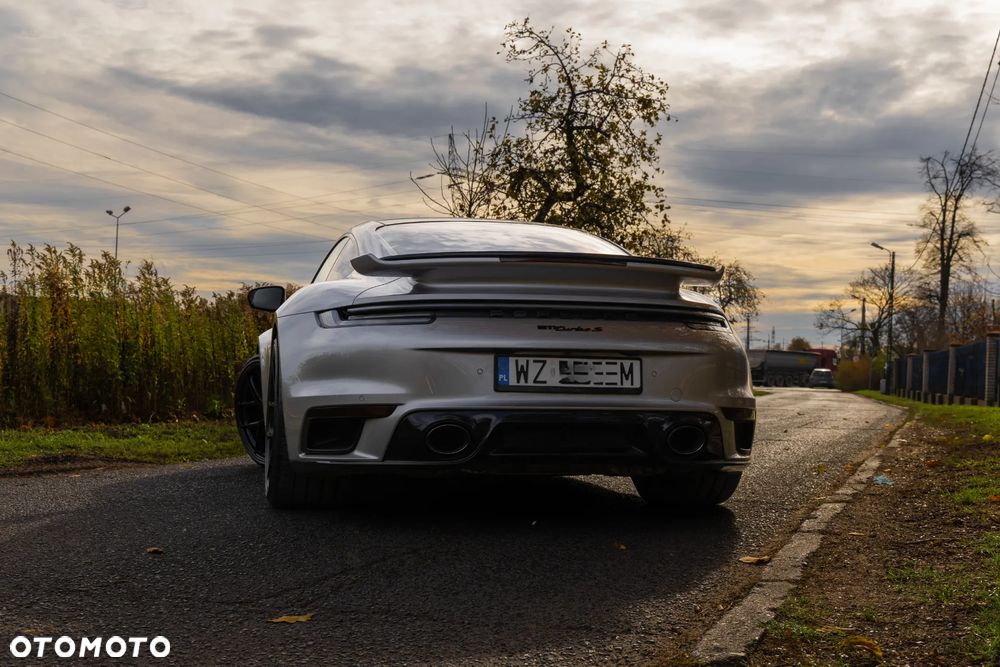 Porsche 911 Turbo S - 4