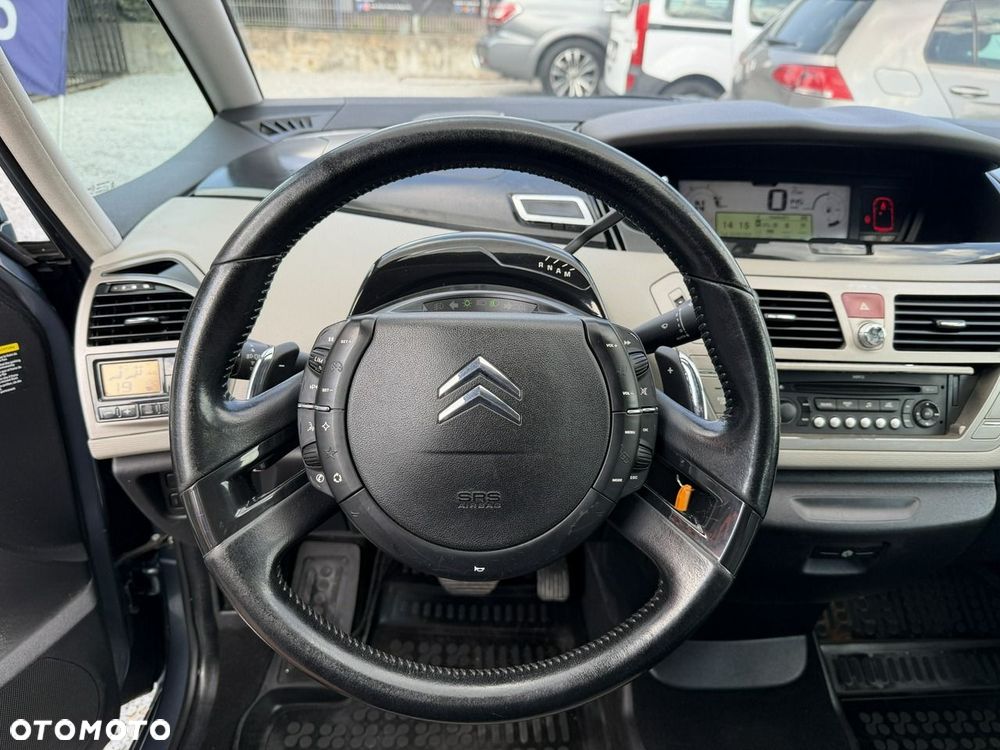 Citroën C4 Picasso 1.6 HDi FAP EGS6 Exclusive - 16