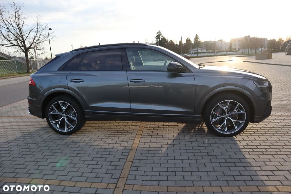 Audi SQ8 - 7