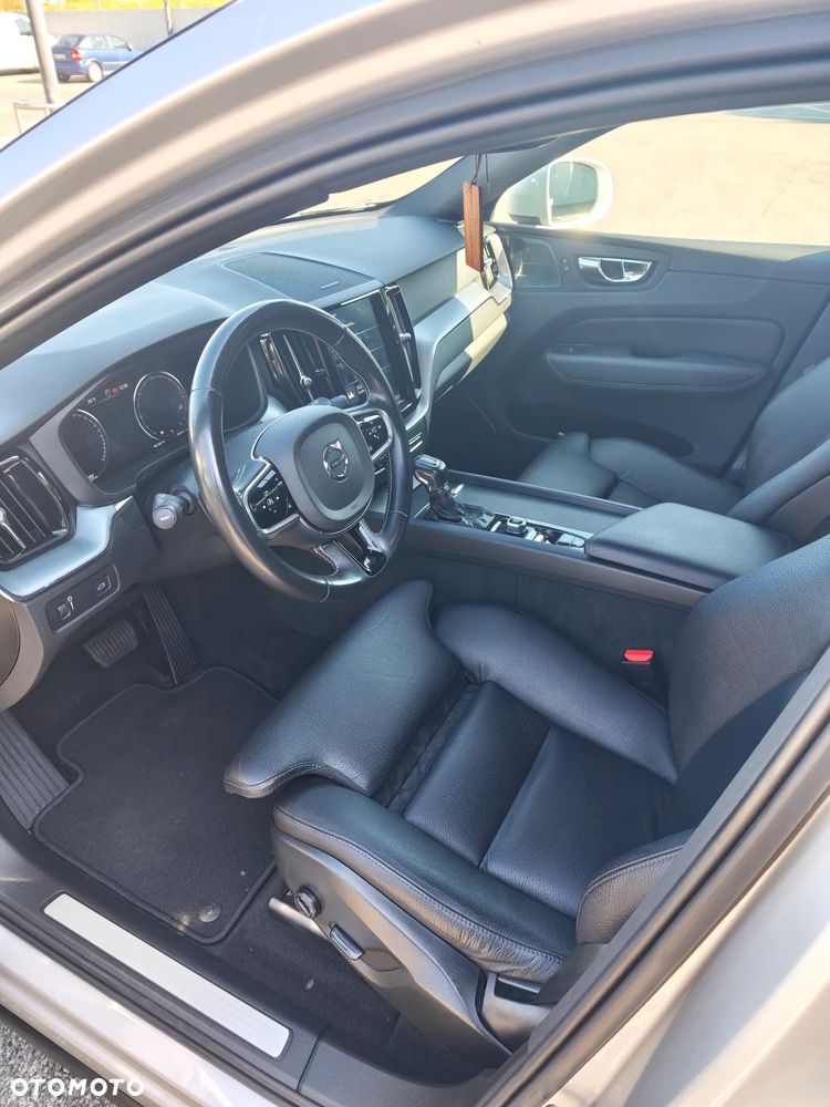 Volvo XC 60 - 6