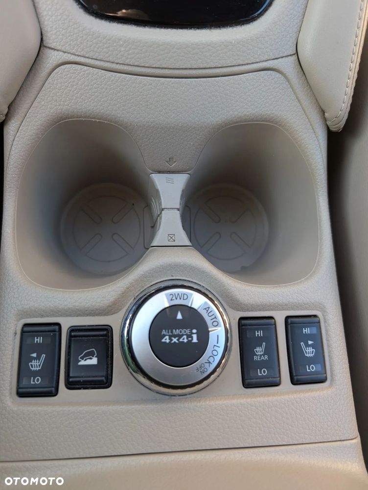 Nissan X-Trail - 8