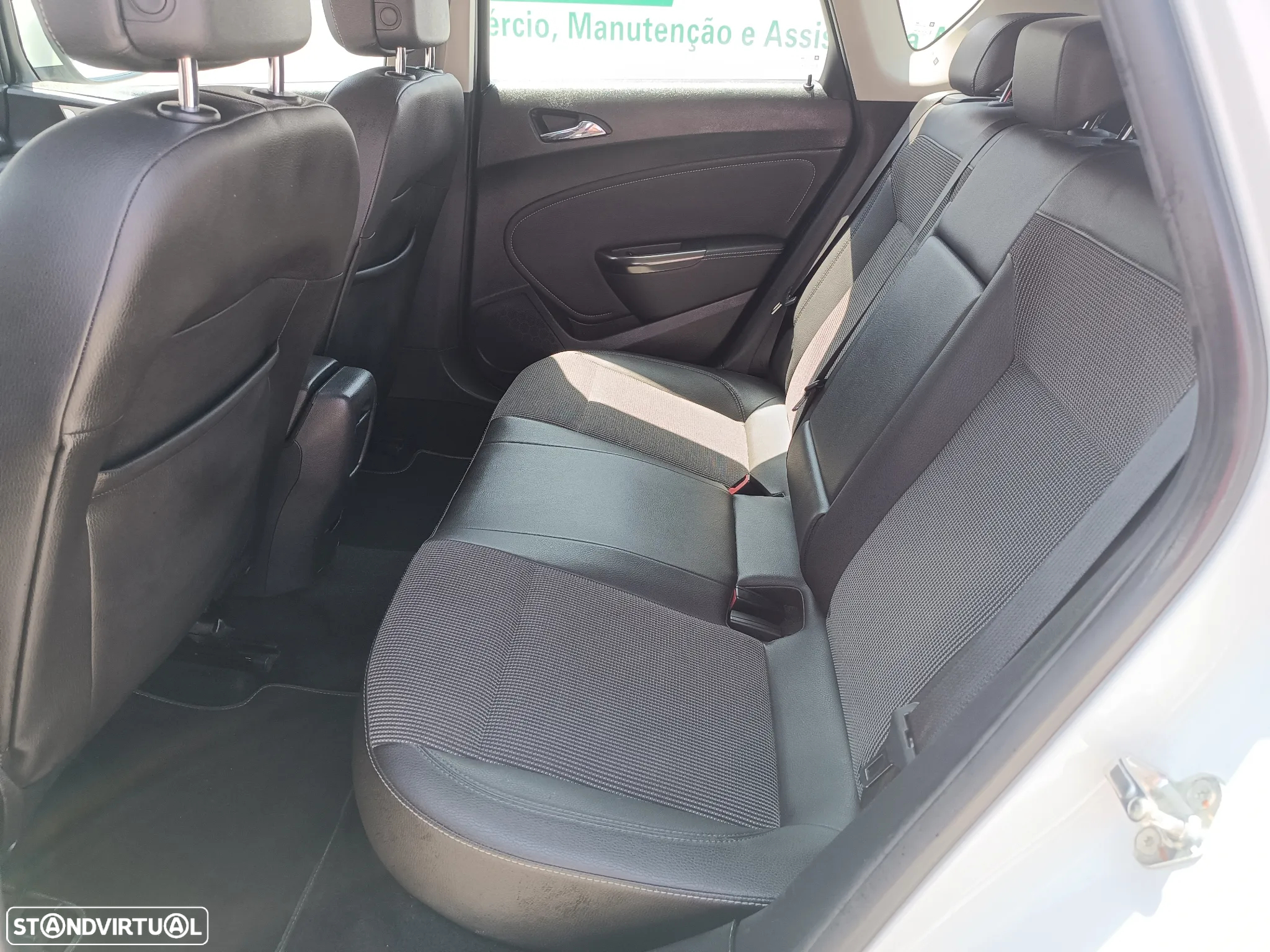 Opel Astra 1.4 T Cosmo S/S - 18