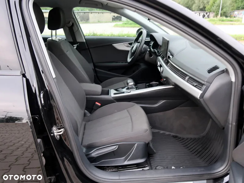 Audi A4 ver-35-tdi-mhev-advanced-s-tronic - 13