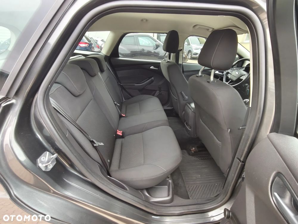Ford Focus - 12