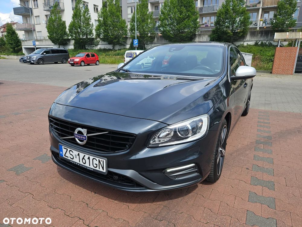 Volvo S60 T3 Drive-E R-Design Momentum - 2