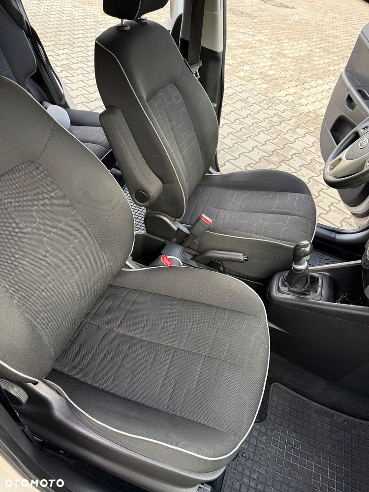 Kia Venga 1.4 M - 12