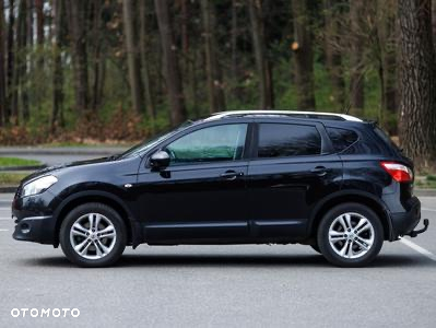 Nissan Qashqai - 2