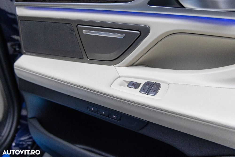 BMW Seria 7 745Le xDrive AT PHEV - 23