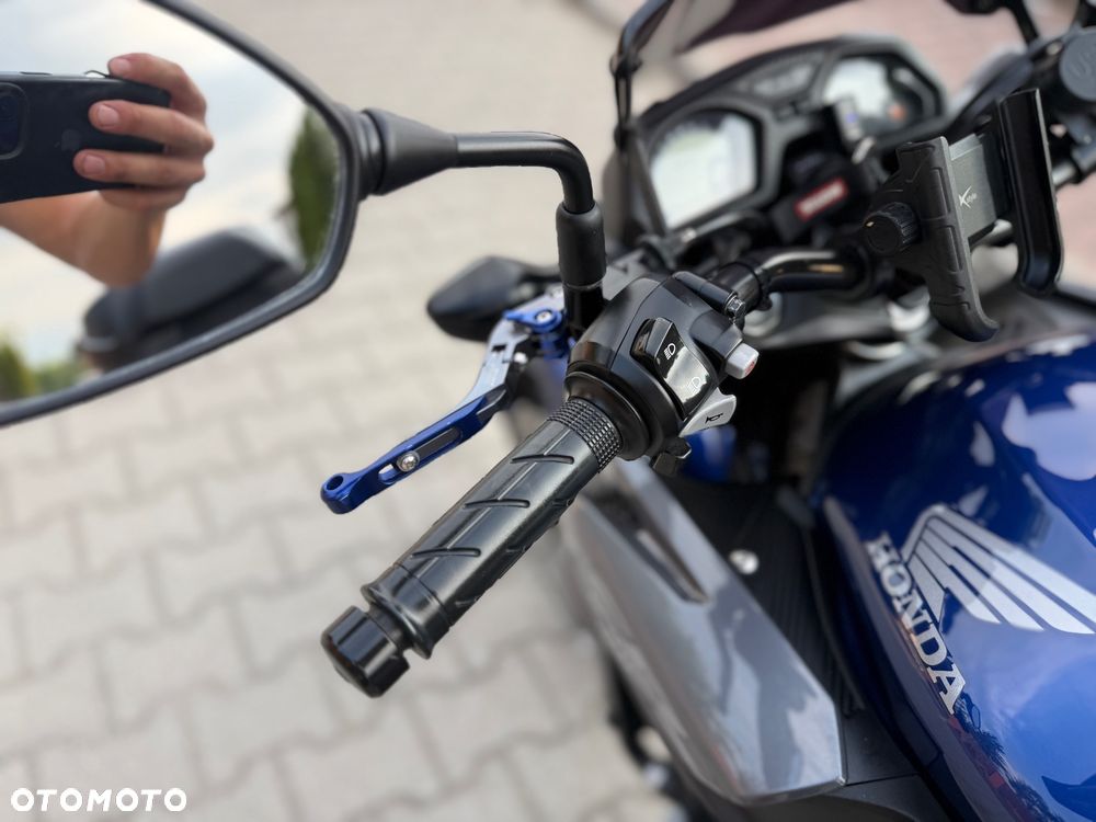 Honda CB - 23