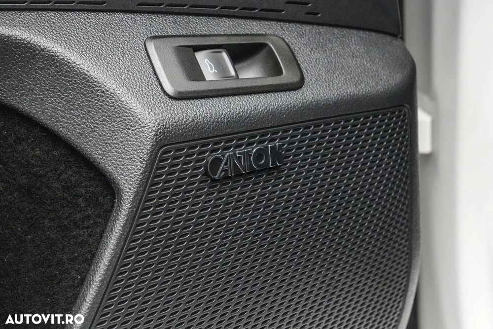 Skoda Octavia 2.0 TDI DSG 4X4 Scout - 25