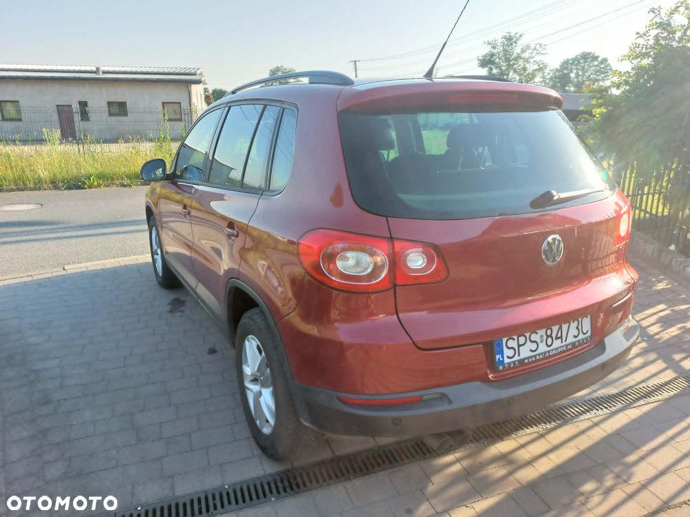 Volkswagen Tiguan - 11