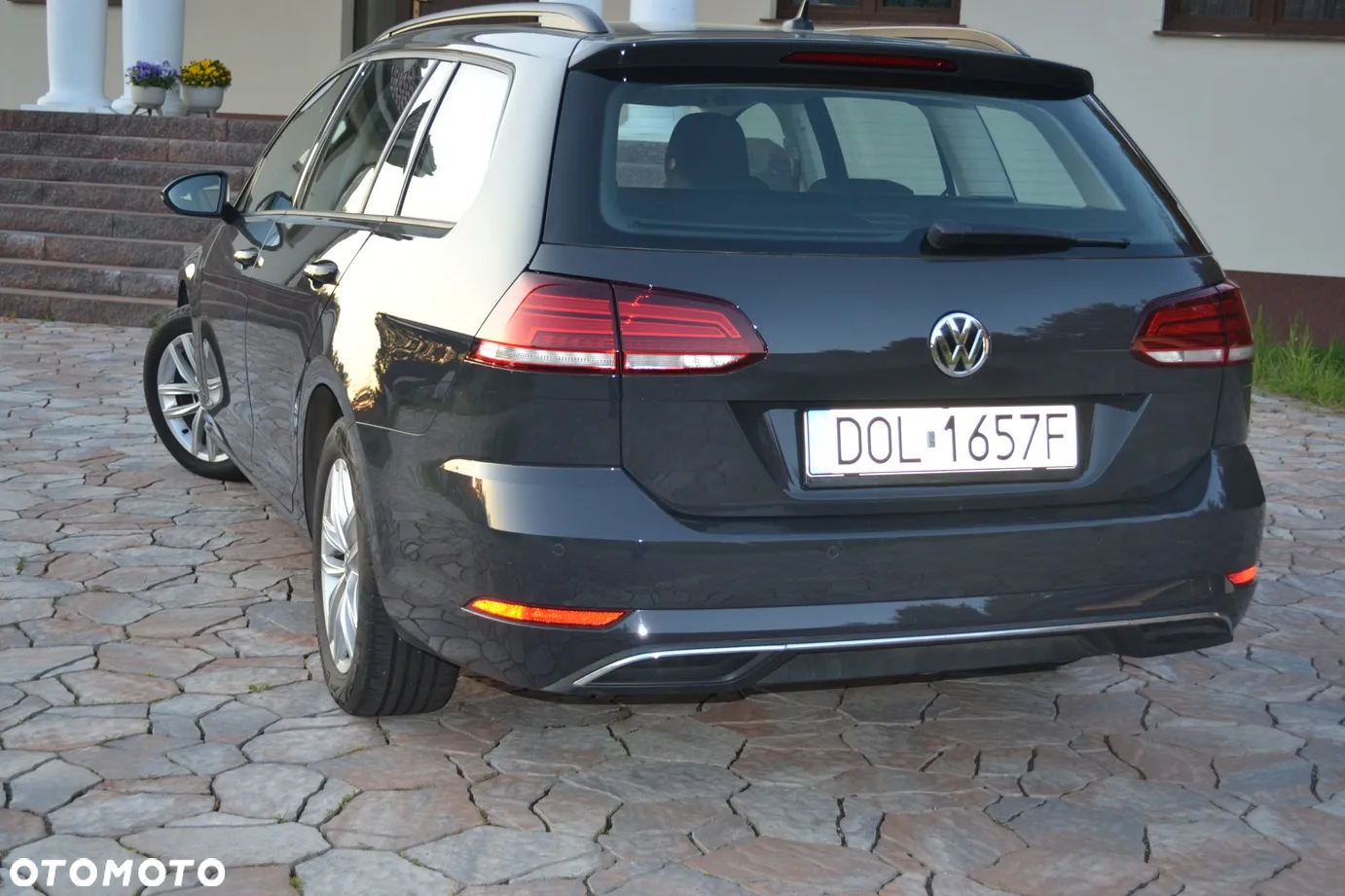 Volkswagen Golf 1.6 TDI SCR Comfortline - 5