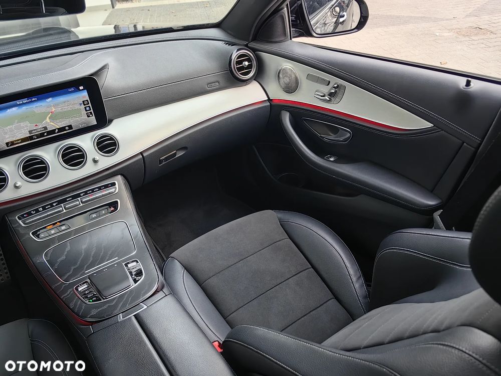 Mercedes-Benz Klasa E 450 4-Matic AMG - 12