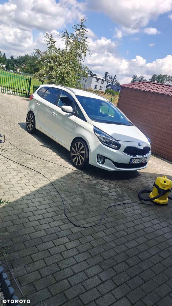 Kia Carens 1.7 CRDi L - 1