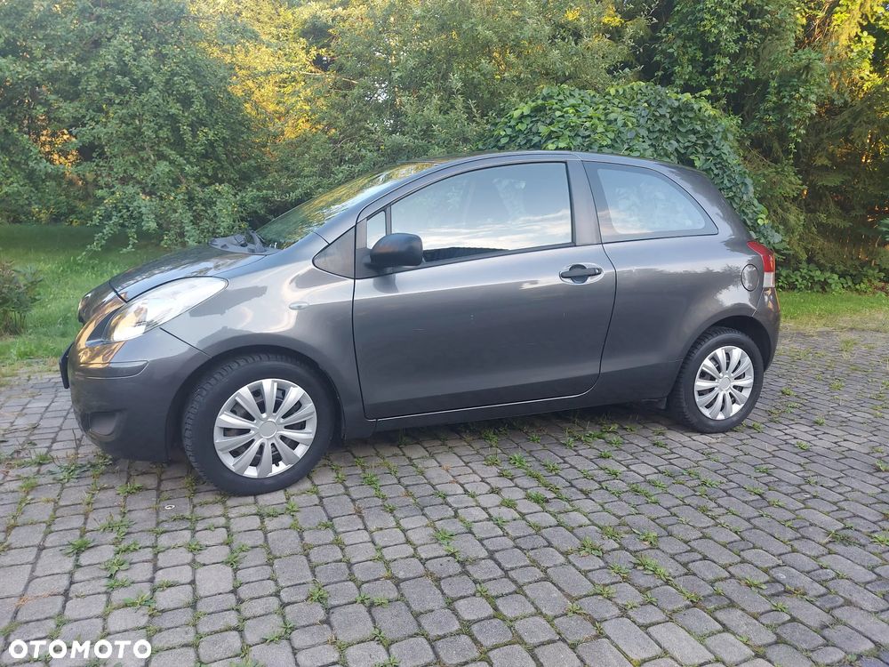 Toyota Yaris 1.0 Terra - 3