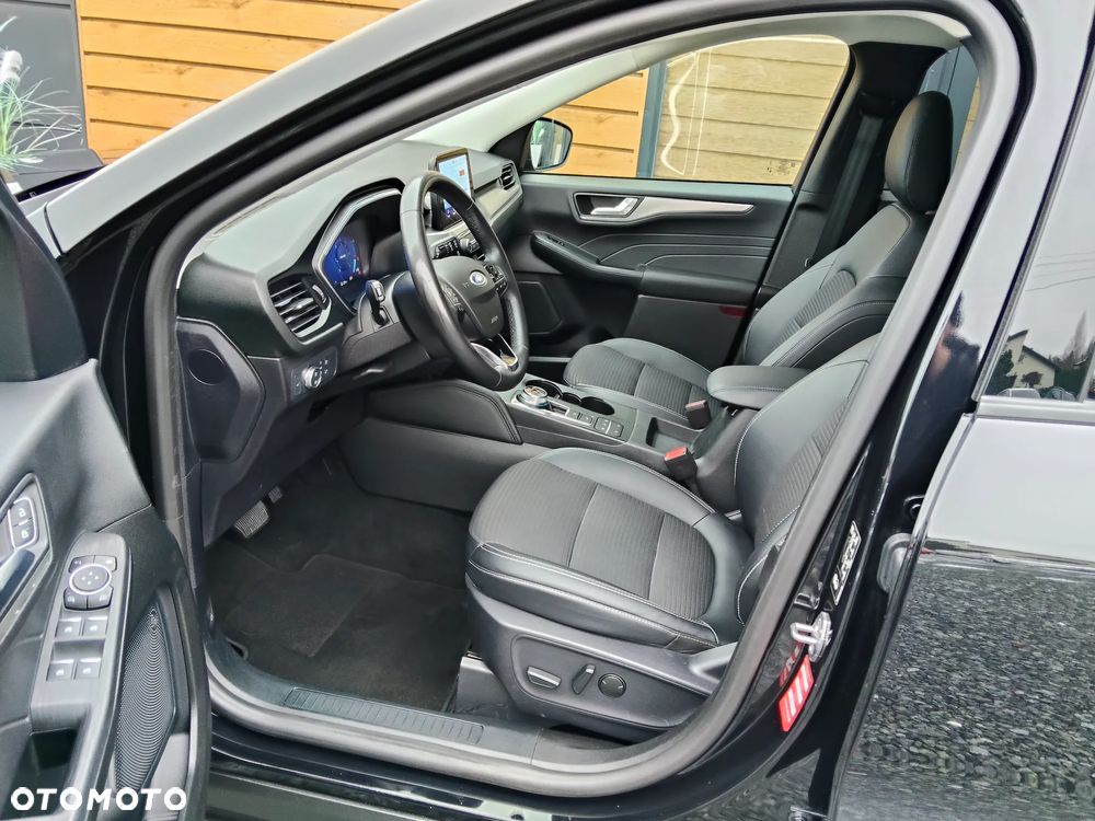 Ford Kuga 2.0 EcoBlue 4x4 TITANIUM X - 12