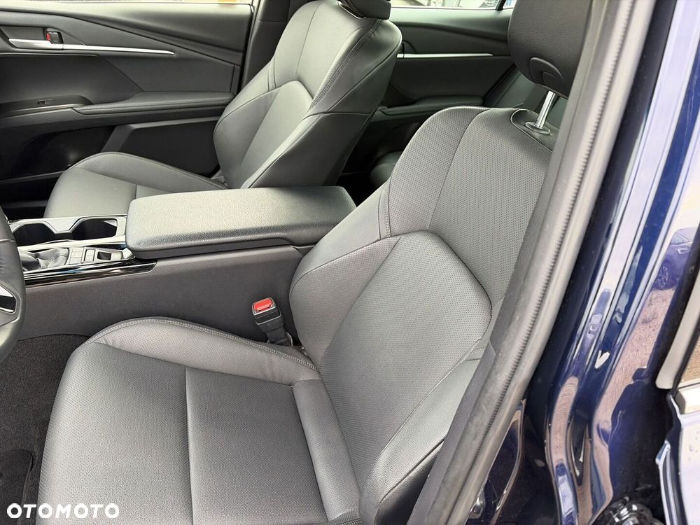 Toyota Camry 2025