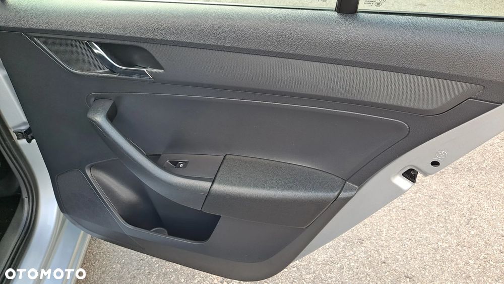 Skoda RAPID 1.6 TDI Edition - 21