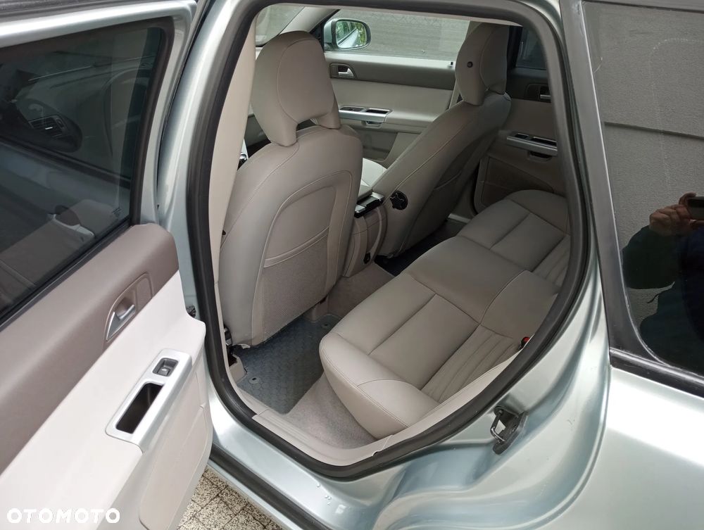 Volvo V50 D4 Momentum - 11