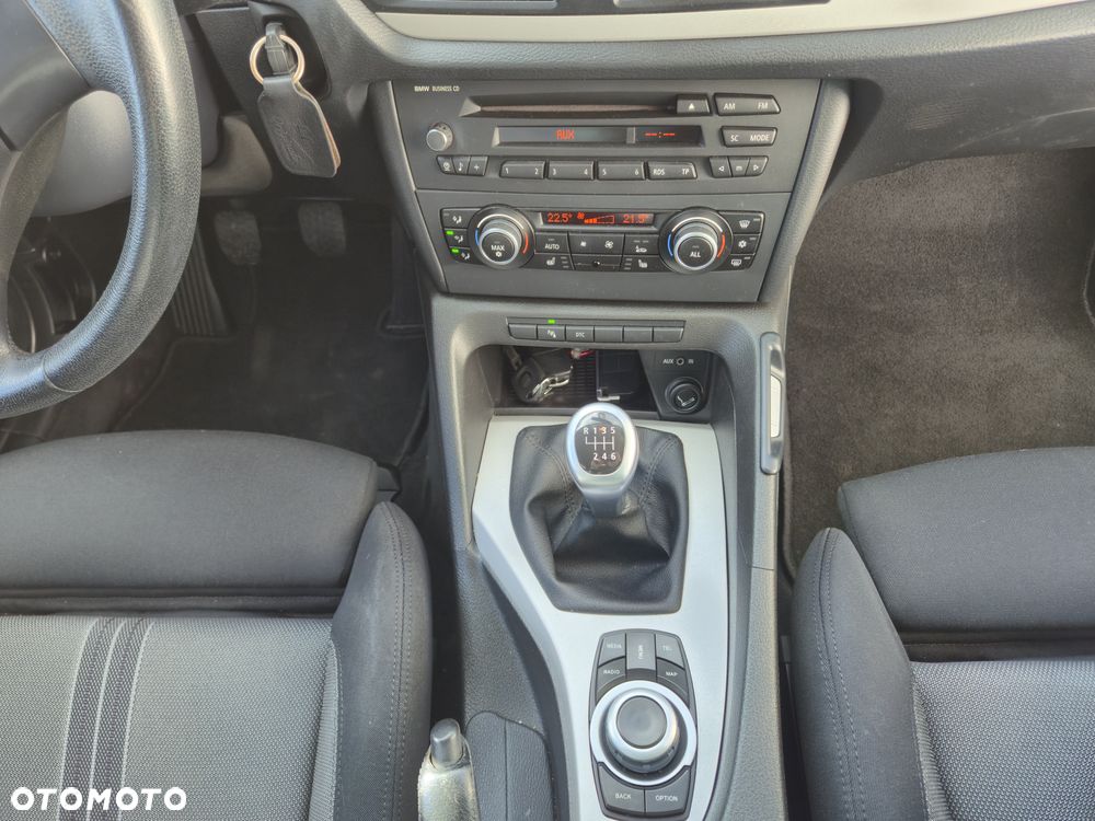 BMW X1 sDrive18i Sport Line - 22