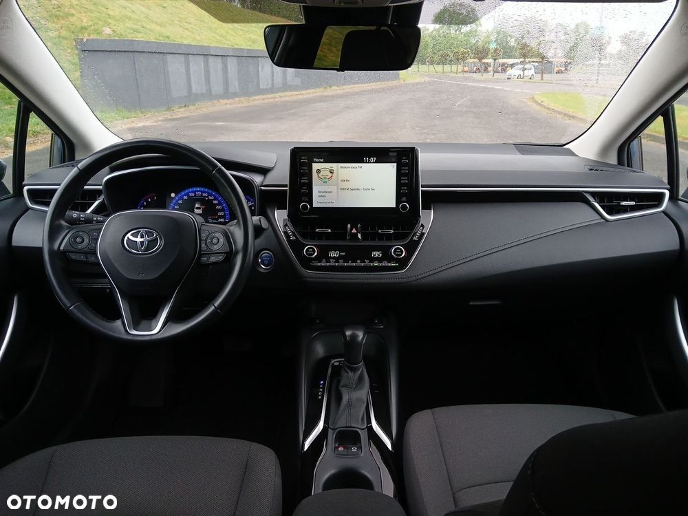 Toyota Corolla 1.8 Hybrid Comfort - 23