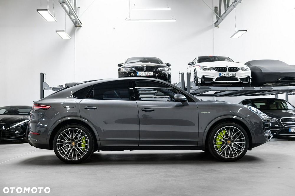 Porsche Cayenne - 8