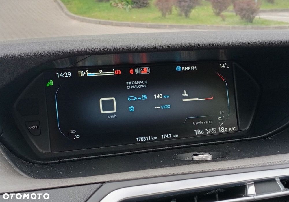 Citroën C4 Picasso - 30